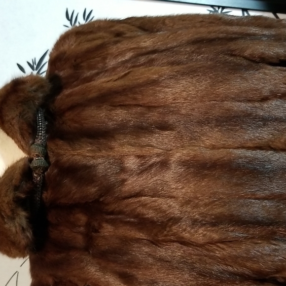 EUC-GENUINE LADIES BROWN  MINK CAPE SIZE L - Picture 3 of 11